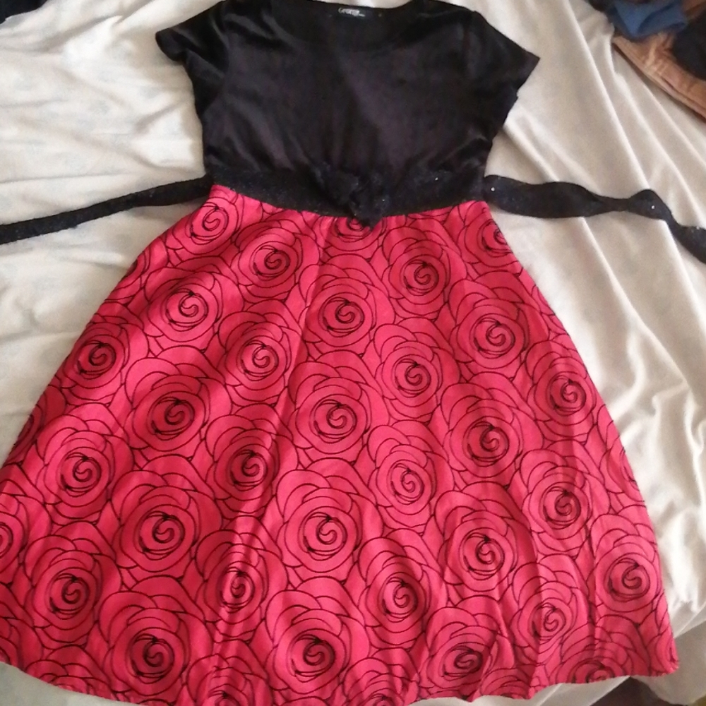 A Cute Rose Girls Dress